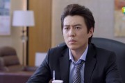 靳东撞车事件发生在哪部电视剧中？