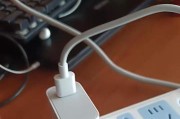 充电器摆放神器的正确使用方法是什么？如何选择合适的充电器摆放神器？