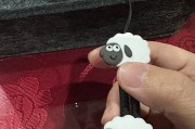 耳朵手机壳挂绳的正确挂法是什么？