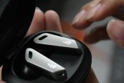 nb2蓝牙耳机听声音小怎么调整？有哪些解决方法？