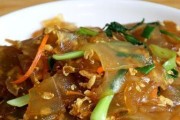 探秘东北拉皮的经典做法与配方（传统美味再现）