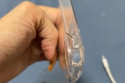 手机壳塞入手机箱后如何拆卸？有简便方法吗？