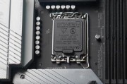 技嘉b760主板更换电池的步骤是什么？