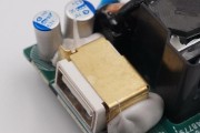 充电器熔了怎么拔出？拔出后如何处理？