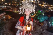 如何用手机拍出苗族风情的美照？有哪些技巧？