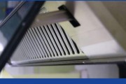 老师教你正确清洗油烟机（实用技巧让你轻松清理油烟机）