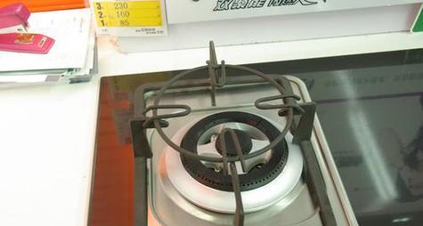 燃气灶面板碎裂解决方法（如何安全）