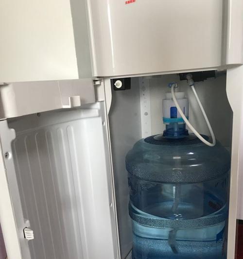 解决饮水机排水阀找不到的问题（排水阀失踪的常见原因和解决方法）