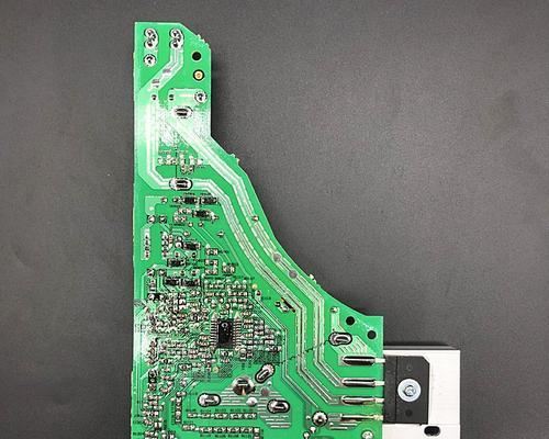电磁炉电源维修指南（解决电磁炉电源问题的简单方法）
