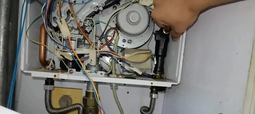 小松鼠壁挂炉压力不足维修办法（解决壁挂炉压力不足的实用方法）