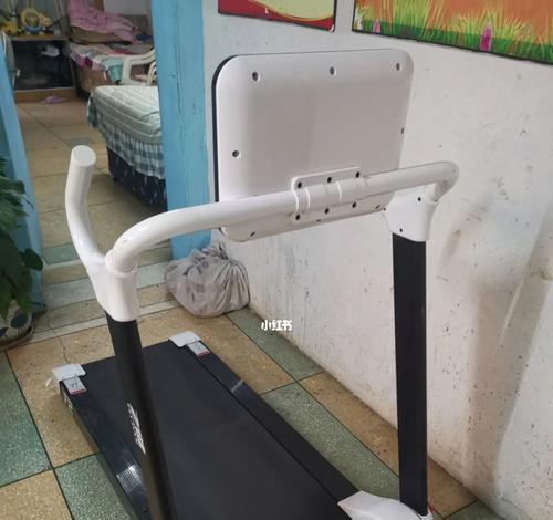 跑步机踏板积灰问题的处理方法（解决跑步机踏板积灰的有效措施）