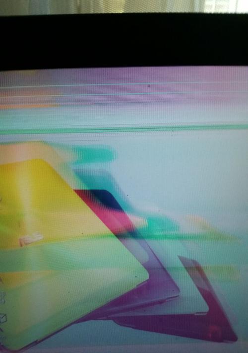 笔记本电脑短暂闪屏问题解决方法（应对笔记本电脑屏幕闪烁的有效措施）