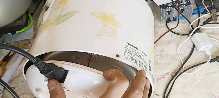 电饭煲同时跳闸的原因及解决方法（探究电饭煲同时跳闸的多种原因）