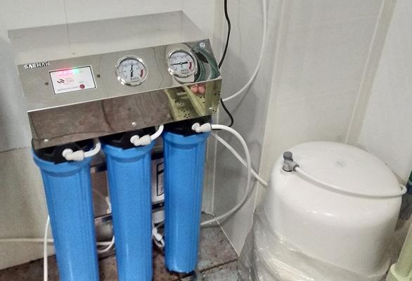 净水器接线正确方法（保证安全的关键步骤和注意事项）