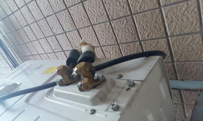 如何有效防治以空调管进老鼠的问题（老鼠侵入空调管道带来的危害及解决方法）