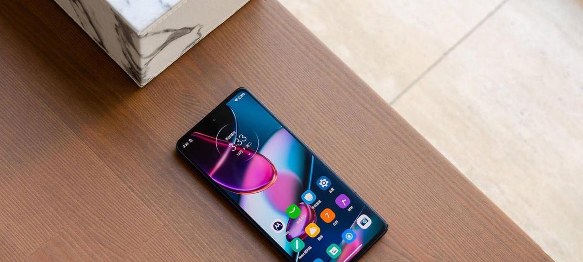 摩托罗拉motoX40上手体验如何？测评中发现哪些亮点和不足？