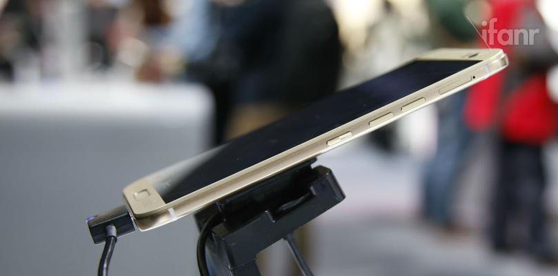 HTC One M8的精致体验如何实现？常见问题有哪些解决方法？