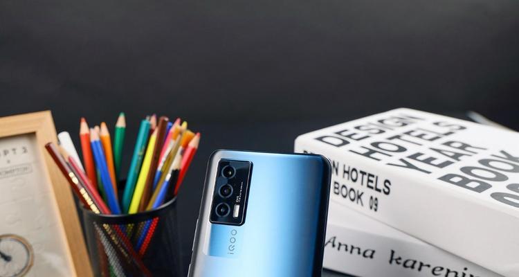 iQOONeo5评测怎么样？性能和相机表现如何？