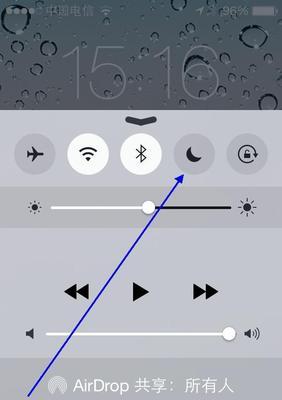 苹果X黑屏无法操作怎么办？强制关机的正确步骤是什么？