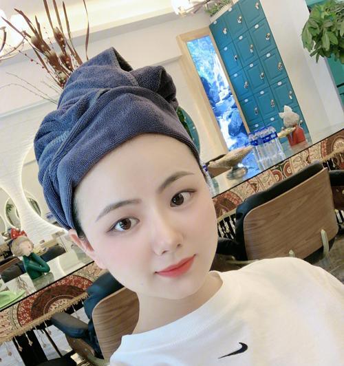 松子美颜相机如何在手机上使用？拍照效果如何？