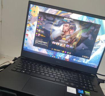 开源笔记本电脑能玩游戏吗？性能是否足够？