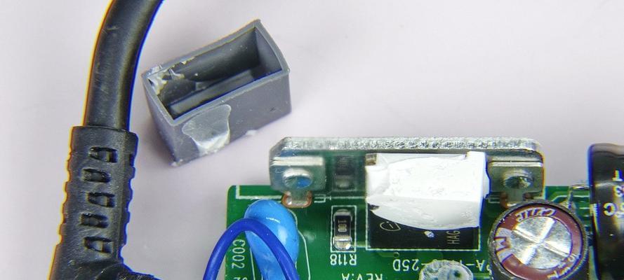 充电器挂机头拆解方法是什么？