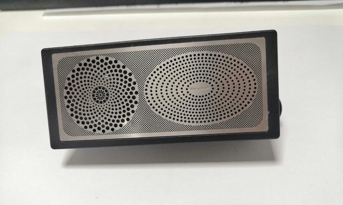 艾索音箱主机的拆解步骤是怎样的？拆开时应该注意哪些事项？