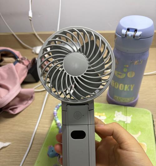 手持电风扇吹壳时应该注意什么？