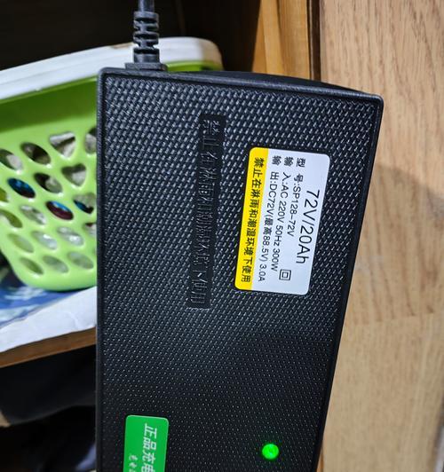 电动车充电器电压是多少伏？