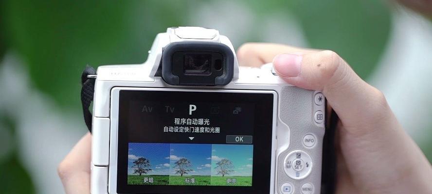 佳能网红相机充电教程视频？