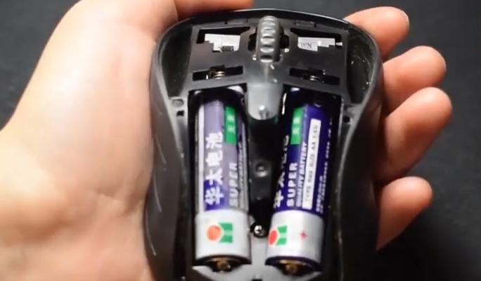 手柄连接电脑后如何控制鼠标？