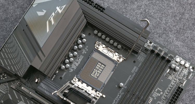 技嘉主板散热器拆装方法是什么？