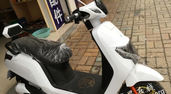 电瓶车裸车车壳的正确使用方法是什么？有哪些注意事项？