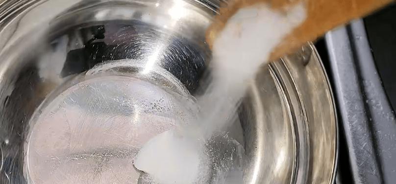 数据线接口油污如何清理？有没有简单的方法？