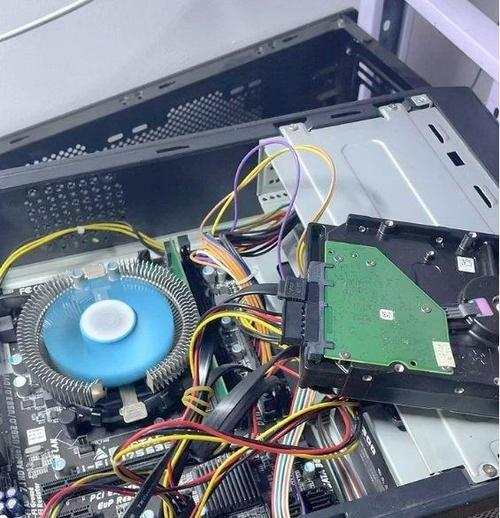 机械硬盘更换为固态硬盘的步骤是什么？更换后需要注意什么？