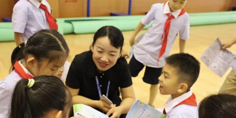 建校7年，屡获示范校荣誉，这所年轻小学成了同行眼中的“数字化老师傅”